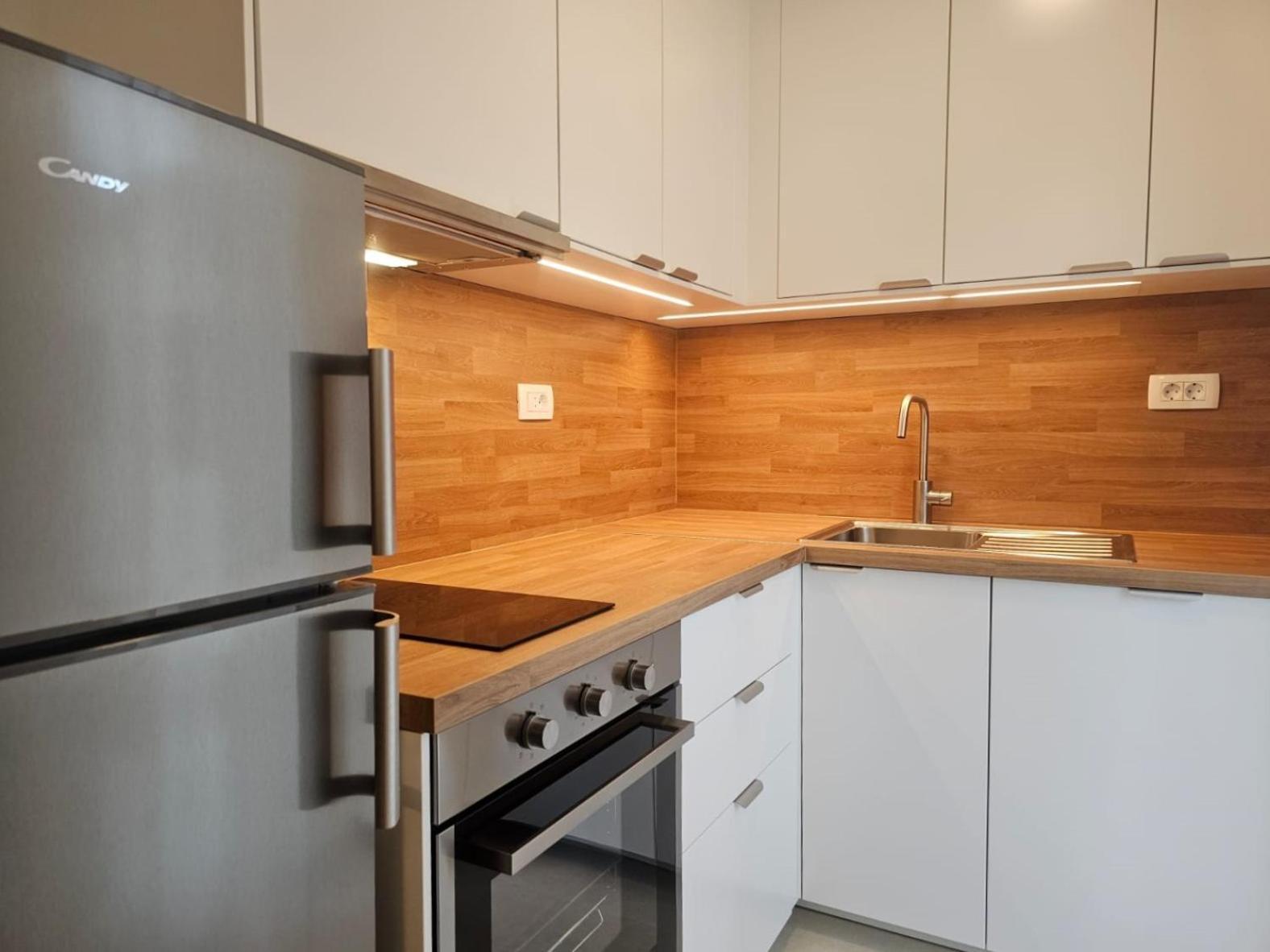 Apartments Miamare 2 Примоштен Экстерьер фото