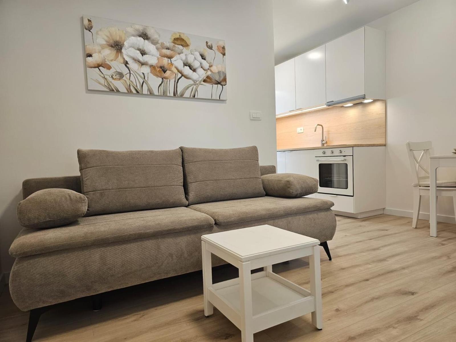Apartments Miamare 2 Примоштен Экстерьер фото
