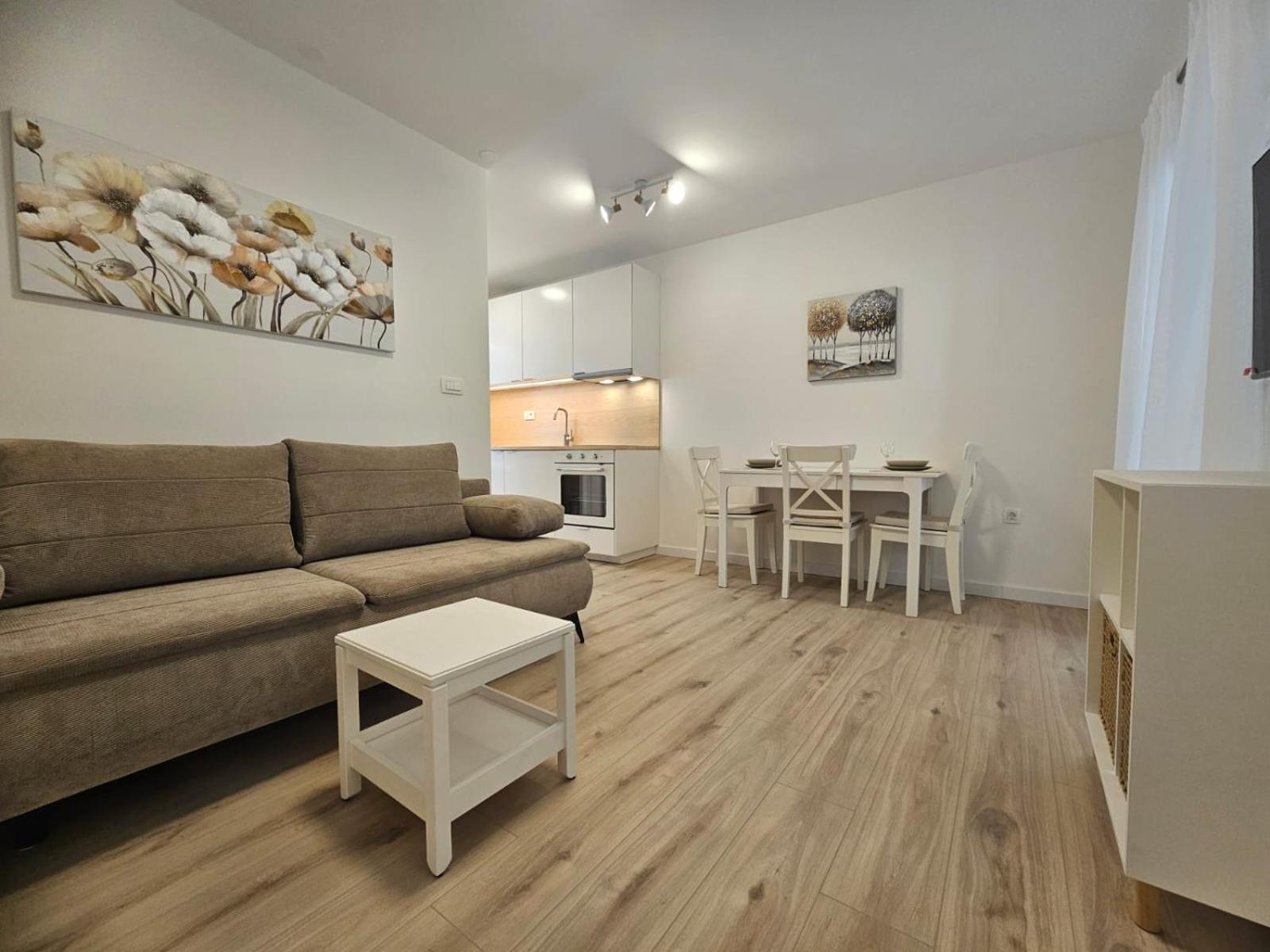 Apartments Miamare 2 Примоштен Экстерьер фото