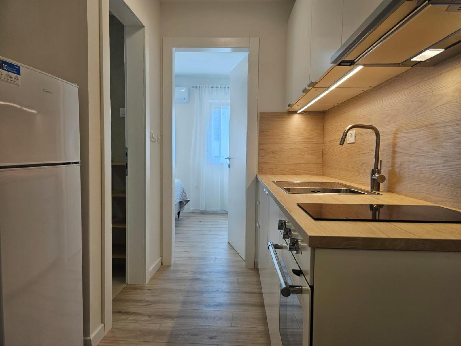 Apartments Miamare 2 Примоштен Экстерьер фото